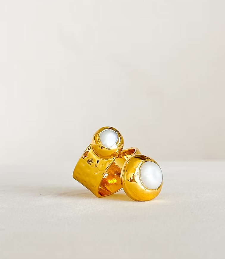 Easton Elle Curl Pearl Ring