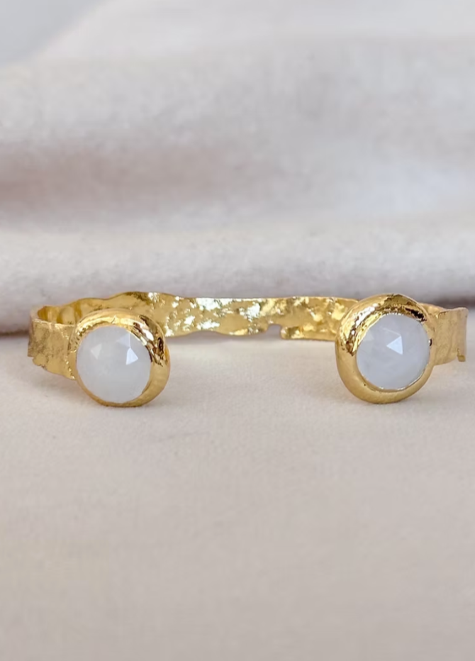 Easton Elle Misty Cuff Round Pearl Bracelet