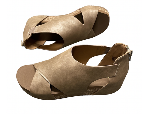 Volatile Barstow Sandal w Cutouts Cognac