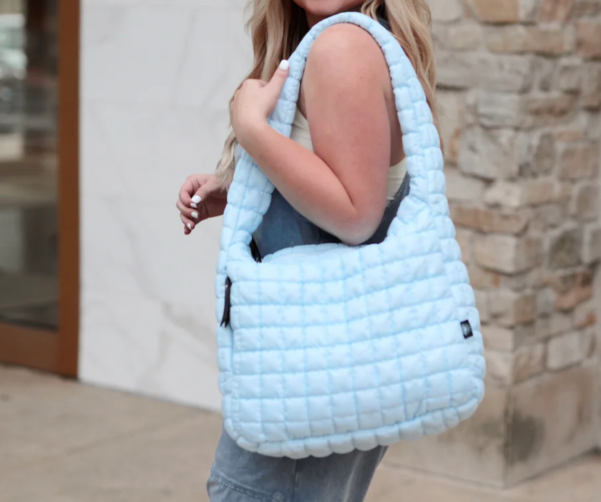 On Cloud Nine Tote Seaside Blue