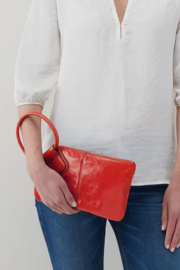 Hobo Sable Wristlet Grenadine