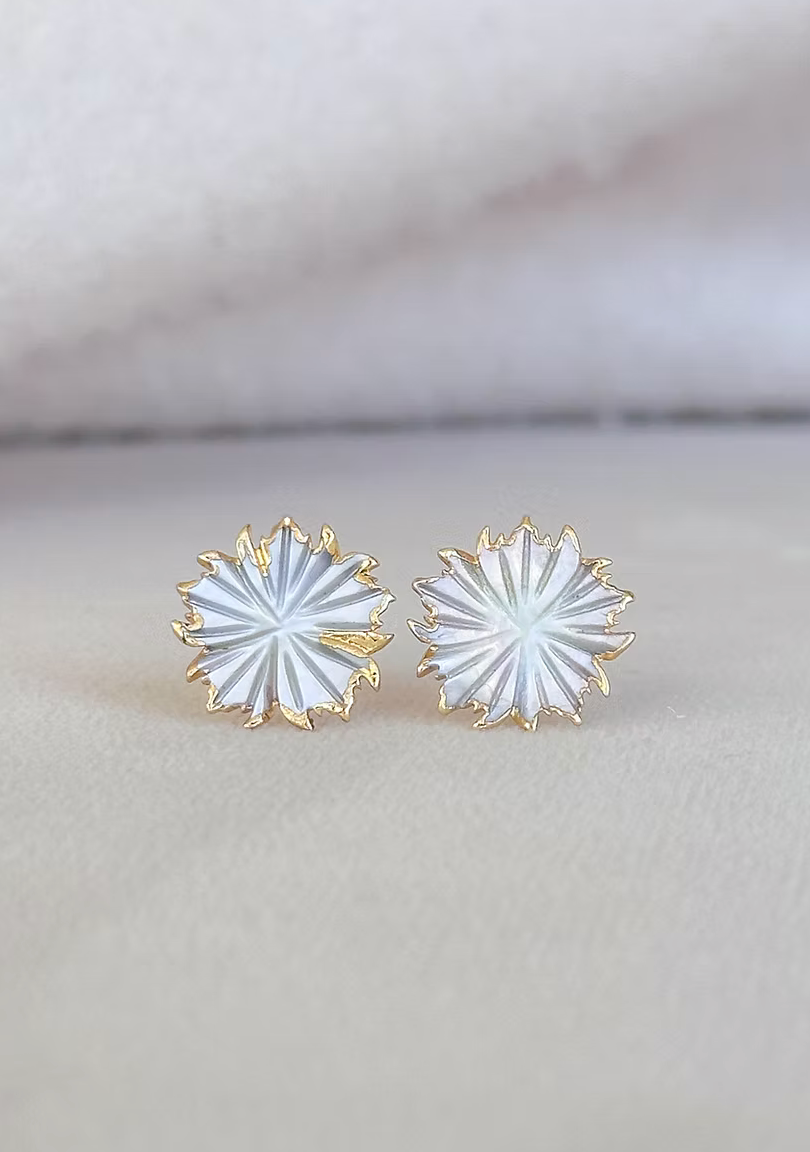 Easton Elle Mother of Pearl White Flower Studs