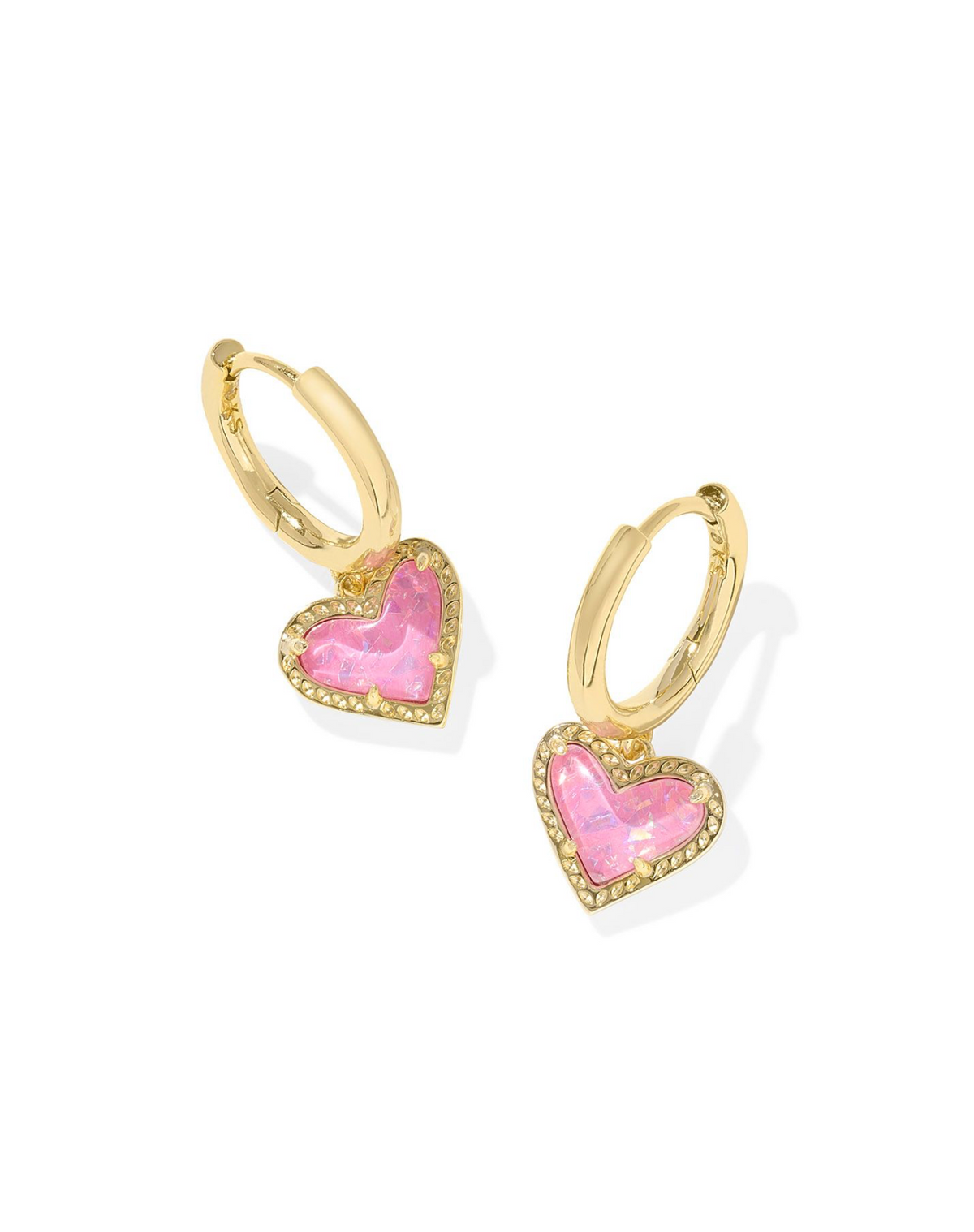 Kendra Scott Ari Heart Gold Huggie Earrings in Pink Iridescent Glitter Glass