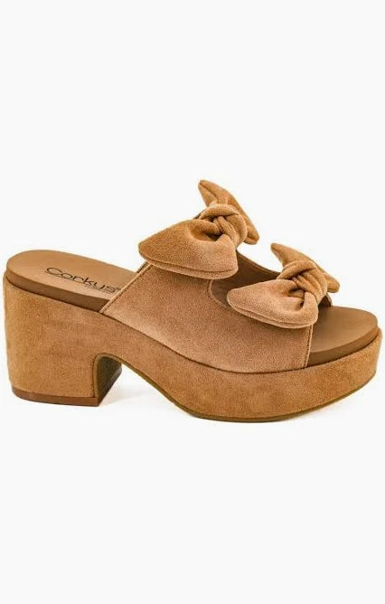 Corkys Put A Bow On It Camel