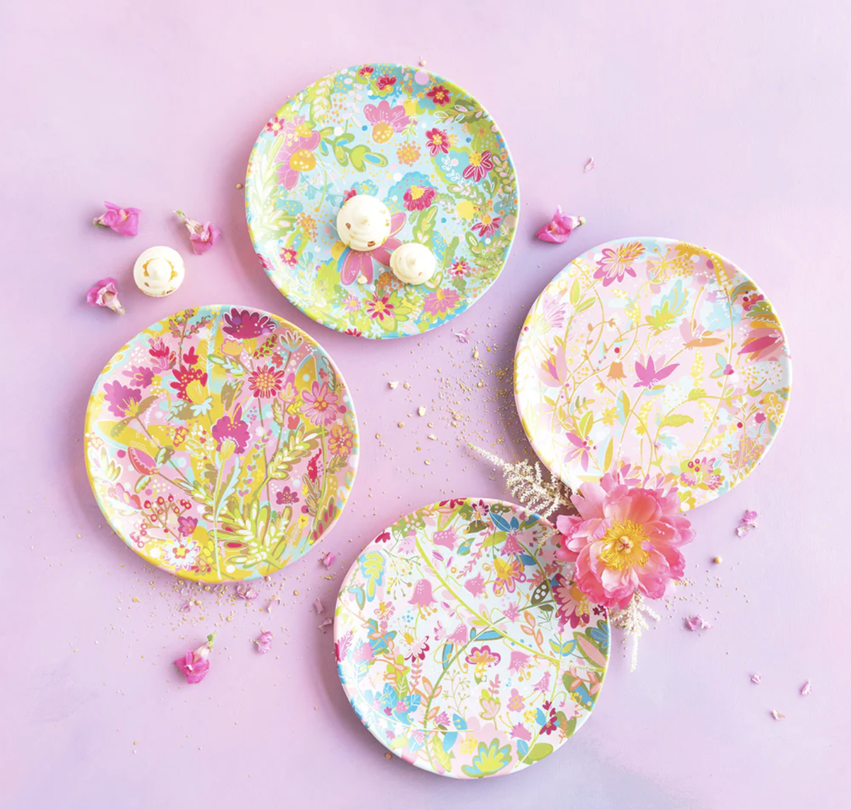 Glitterville Bessy's Garden 11" Plate 4 Colors